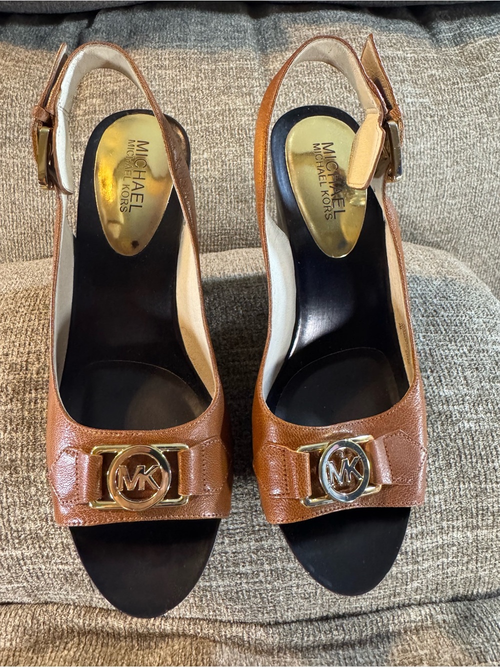 MICHAEL Michael Kors Charm Sling Open Toe Platform Wedge Sandals Size 8M - Picture 3 of 12